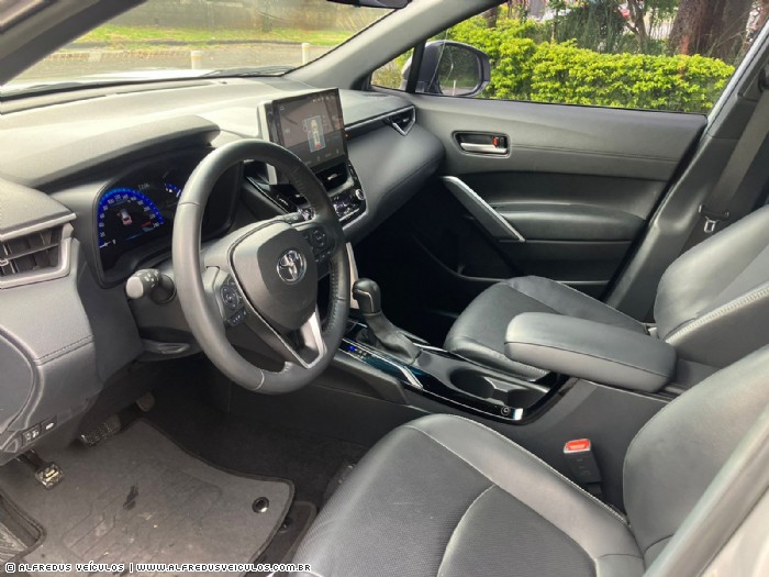 Toyota COROLLA CROSS XRE 2022/2023